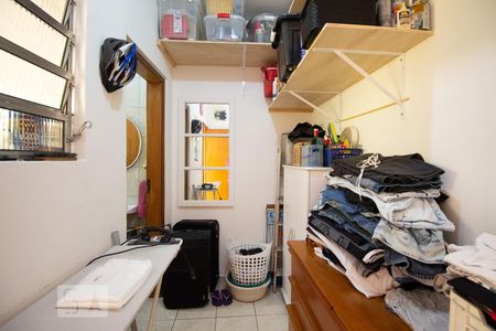 Casa à venda com 174m², 4 quartos e 2 vagasQuarto