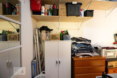 Casa à venda com 174m², 4 quartos e 2 vagasQuarto