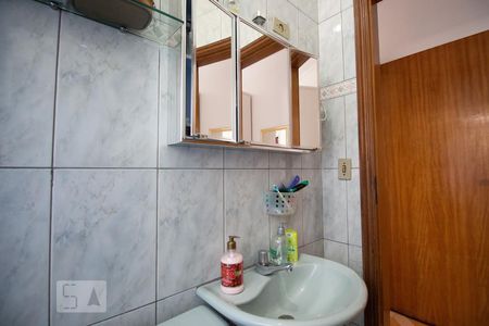 Casa à venda com 174m², 4 quartos e 2 vagasBanheiro