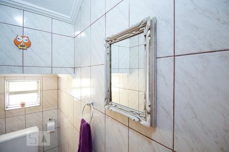 Casa à venda com 174m², 4 quartos e 2 vagasBanheiro