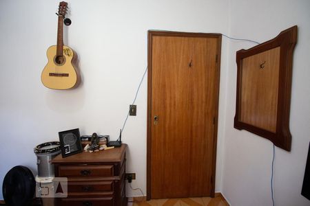 Casa à venda com 174m², 4 quartos e 2 vagasQuarto