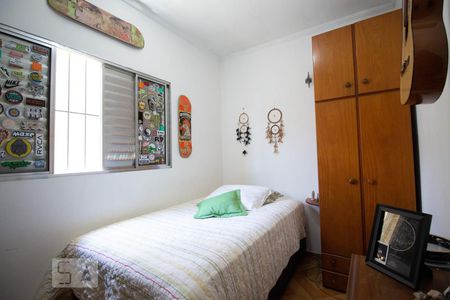 Casa à venda com 174m², 4 quartos e 2 vagasQuarto