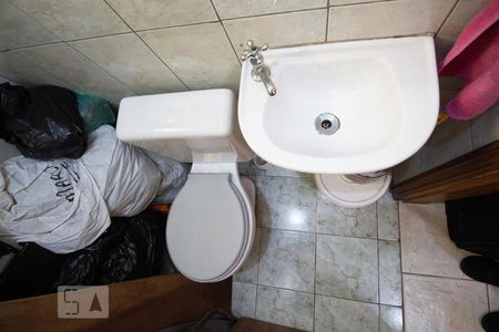 Casa à venda com 174m², 4 quartos e 2 vagasBanheiro