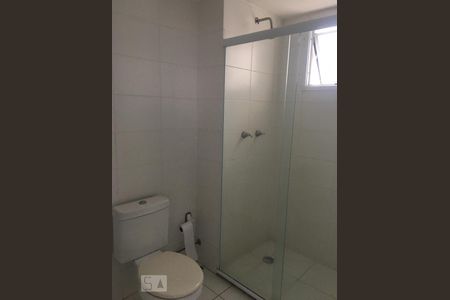Banheiro de apartamento para alugar com 2 quartos, 44m² em Jardim Gracinda, Guarulhos