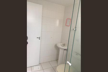 Banheiro de apartamento para alugar com 2 quartos, 44m² em Jardim Gracinda, Guarulhos