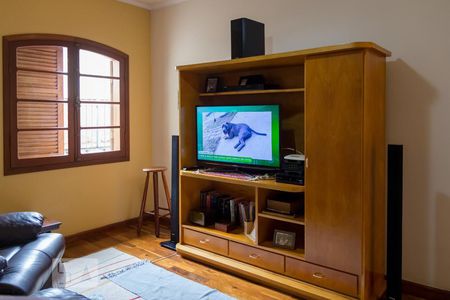 Casa à venda com 321m², 3 quartos e 4 vagas Casa à venda com 321m², 3 quartos e 4 vagasQuarto 3