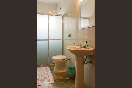 Casa à venda com 321m², 3 quartos e 4 vagas Casa à venda com 321m², 3 quartos e 4 vagasBanheiro Edícula