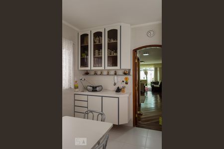 Casa à venda com 321m², 3 quartos e 4 vagas Casa à venda com 321m², 3 quartos e 4 vagasCozinha