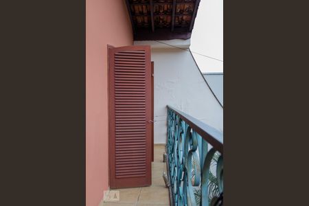 Casa à venda com 321m², 3 quartos e 4 vagas Casa à venda com 321m², 3 quartos e 4 vagasVaranda dos quartos 1 e 2