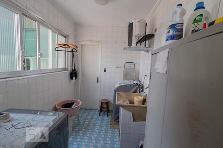 Apartamento à venda com 160m², 3 quartos e 1 vagaÁrea de Serviço