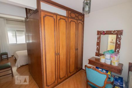 Apartamento à venda com 160m², 3 quartos e 1 vagaSuíte - Closet