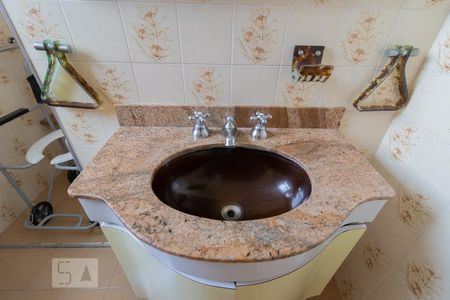 Apartamento à venda com 160m², 3 quartos e 1 vagaBanheiro da Suíte