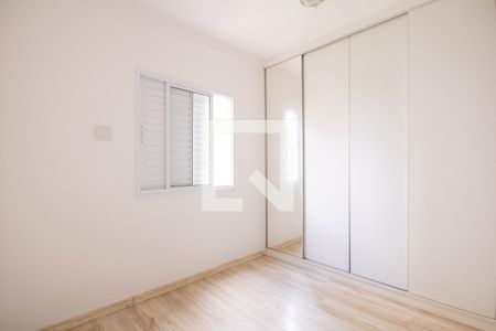 Quarto 1 de apartamento para alugar com 3 quartos, 65m² em Umuarama, Osasco