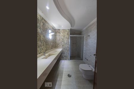 Apartamento à venda com 166m², 4 quartos e 2 vagas Apartamento à venda com 166m², 4 quartos e 2 vagasBanheiro Suite 3