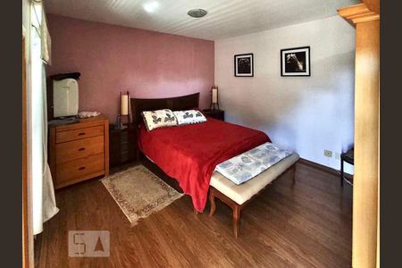 Casa de condomínio à venda com 310m², 3 quartos e sem vagaQuarto