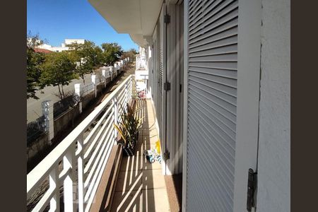 Casa de condomínio à venda com 310m², 3 quartos e sem vagaVaranda