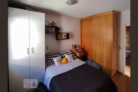 Casa de condomínio à venda com 310m², 3 quartos e sem vagaQuarto