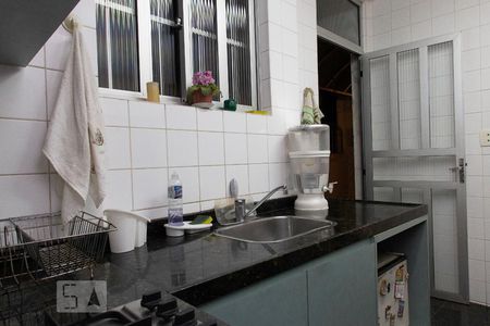 Apartamento para alugar com 170m², 3 quartos e 1 vagaCozinha - Armários