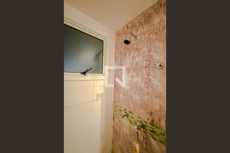 Apartamento à venda com 65m², 2 quartos e 1 vagaDetalhe Banheiro 2