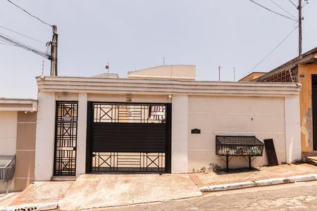 Casa de condomínio à venda com 62m², 2 quartos e 1 vagaFachada 