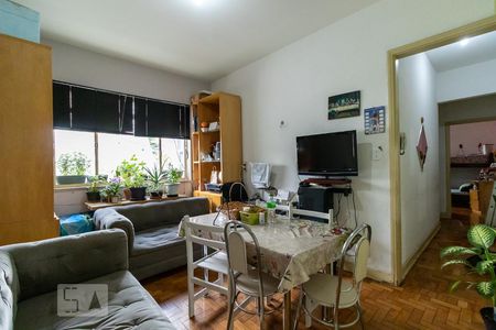 Apartamento à venda com 95m², 2 quartos e sem vagaSala