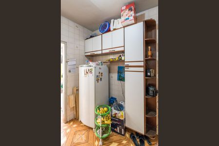 Apartamento para alugar com 74m², 2 quartos e 1 vaga Apartamento para alugar com 74m², 2 quartos e 1 vagaCozinha - Armários