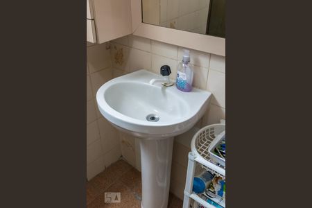 Apartamento para alugar com 74m², 2 quartos e 1 vaga Apartamento para alugar com 74m², 2 quartos e 1 vagaBanheiro