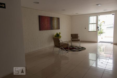 Hall de Entrada de apartamento à venda com 2 quartos, 55m² em Fernão Dias, Belo Horizonte