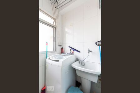 Apartamento para alugar com 65m², 3 quartos e 1 vagaÁrea de Serviço
