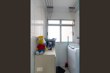 Apartamento para alugar com 65m², 3 quartos e 1 vagaÁrea de Serviço
