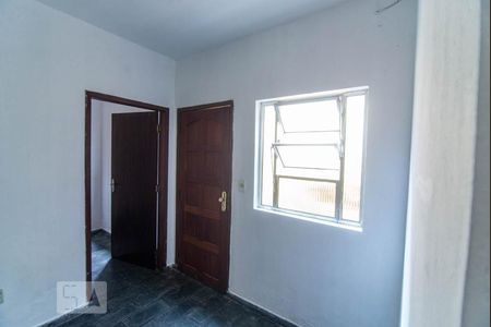 Casa de condomínio para alugar com 27m², 1 quarto e sem vagaSala