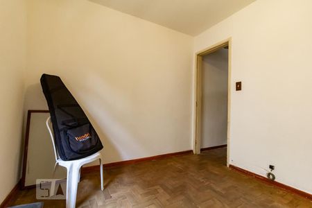 Quarto 2 de casa para alugar com 2 quartos, 120m² em Vila Anhanguera, São Paulo