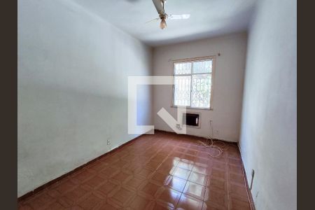 Quarto 2 de casa para alugar com 2 quartos, 55m² em Lins de Vasconcelos, Rio de Janeiro