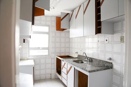 Apartamento para alugar com 65m², 2 quartos e 1 vagaCozinha