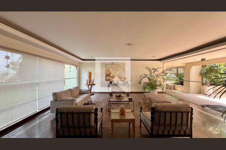 Apartamento para alugar com 126m², 4 quartos e 2 vagas Apartamento para alugar com 126m², 4 quartos e 2 vagasHall de entrada