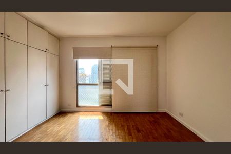 Apartamento para alugar com 126m², 4 quartos e 2 vagas Apartamento para alugar com 126m², 4 quartos e 2 vagasSuíte