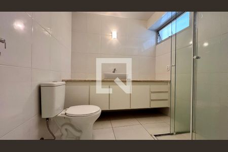 Apartamento para alugar com 126m², 4 quartos e 2 vagas Apartamento para alugar com 126m², 4 quartos e 2 vagasBanheiro