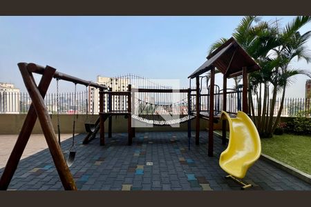 Apartamento para alugar com 126m², 4 quartos e 2 vagas Apartamento para alugar com 126m², 4 quartos e 2 vagasPlayground