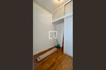 Apartamento para alugar com 126m², 4 quartos e 2 vagas Apartamento para alugar com 126m², 4 quartos e 2 vagasQuarto de Serviço