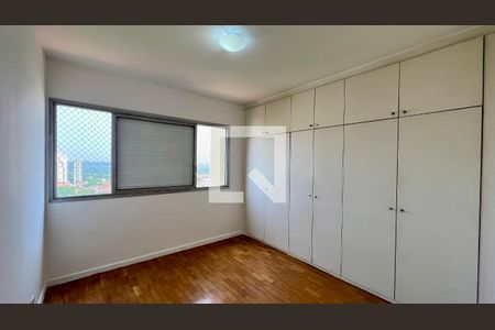 Apartamento para alugar com 126m², 4 quartos e 2 vagas Apartamento para alugar com 126m², 4 quartos e 2 vagasQuarto 2