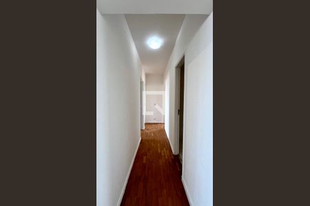 Apartamento para alugar com 126m², 4 quartos e 2 vagas Apartamento para alugar com 126m², 4 quartos e 2 vagasCorredor