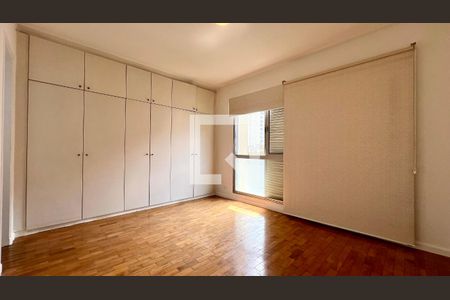 Apartamento para alugar com 126m², 4 quartos e 2 vagas Apartamento para alugar com 126m², 4 quartos e 2 vagasSuíte