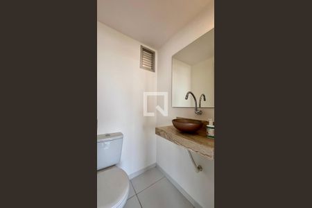 Apartamento para alugar com 126m², 4 quartos e 2 vagas Apartamento para alugar com 126m², 4 quartos e 2 vagasLavabo