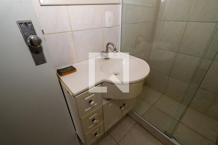Apartamento à venda com 60m², 2 quartos e sem vagaBanheiro Corredor