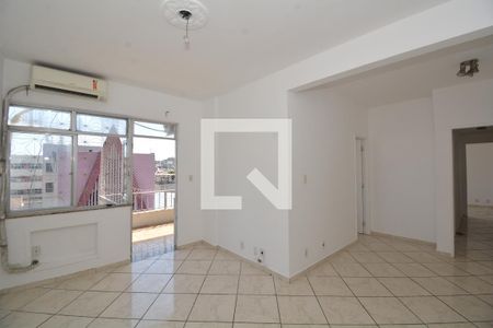 Sala de apartamento à venda com 3 quartos, 80m² em Penha Circular, Rio de Janeiro