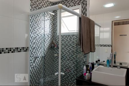 Apartamento à venda com 82m², 2 quartos e 2 vagas Apartamento à venda com 82m², 2 quartos e 2 vagasBanheiro da Suíte