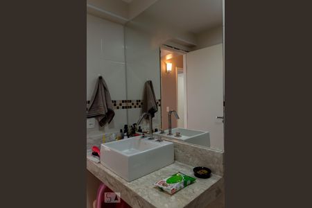 Apartamento à venda com 82m², 2 quartos e 2 vagas Apartamento à venda com 82m², 2 quartos e 2 vagasBanheiro