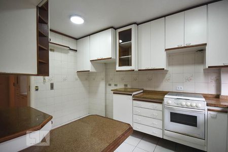 Apartamento à venda com 120m², 3 quartos e 2 vagasCozinha