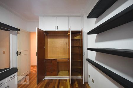Apartamento à venda com 120m², 3 quartos e 2 vagasArmário do Quarto 1