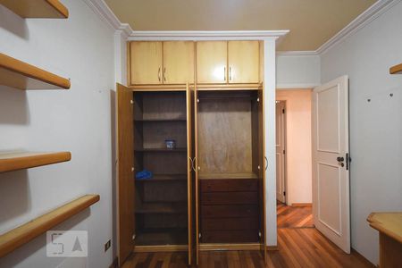 Apartamento à venda com 120m², 3 quartos e 2 vagasArmário do Quarto 2